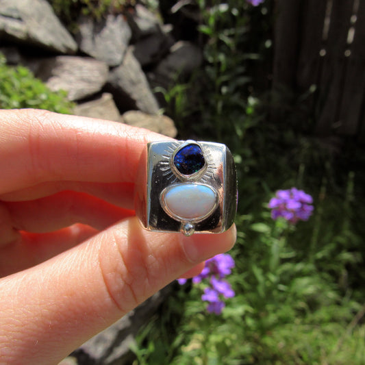 The Mystic Signet Ring - Size 8